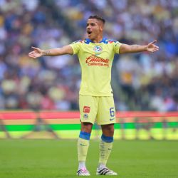 Jonathan dos Santos pide opinión a la afición sobre si es HORA DE RETIRARSE con el Club América