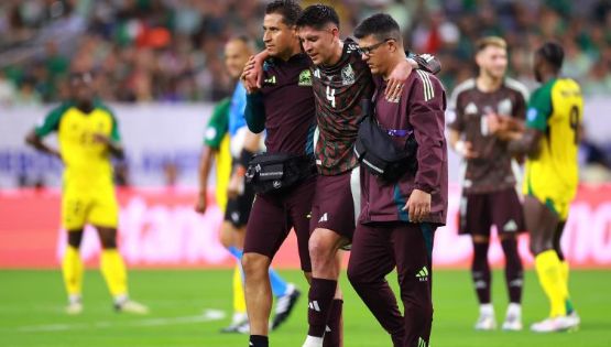 ¿Igual que Malagón? Afición ACUSA a Edson Álvarez de FINGIR su lesión por una RAZÓN en especial