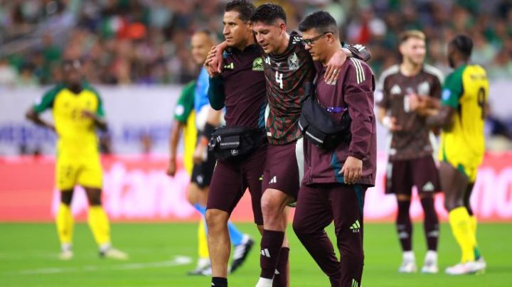 ¿Igual que Malagón? Afición ACUSA a Edson Álvarez de FINGIR su lesión por una RAZÓN en especial