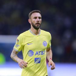 Afición del Club América pide a Miguel Layún para RESOLVER UNA CRISIS en el equipo