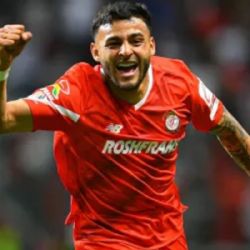 Equipo de la Premier League busca ROBARLE el FICHAJE de Alexis Vega al Club América
