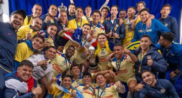 Jugador del Club América es calificado como EL PEOR JUGADOR de Uruguay vs México