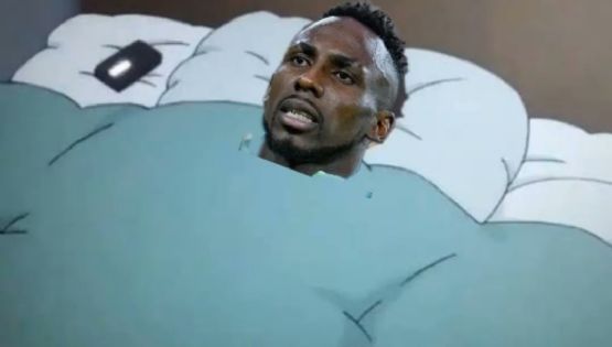 Le LLUEVEN BURLAS a Julián Quiñones por el pase de Colombia a la FINAL de la Copa América