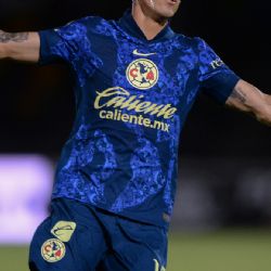 Es EXHIBIDO frente al Chelsea y su TITULARIDAD con el Club América PELIGRA