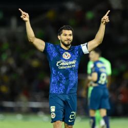 Henry Martín comparte uno de los MOMENTOS MÁS ESPECIALES de su carrera