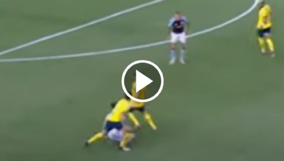 Diego Valdés SE LUCE con GOL pero es ANULADO en el Club América vs Aston Villa