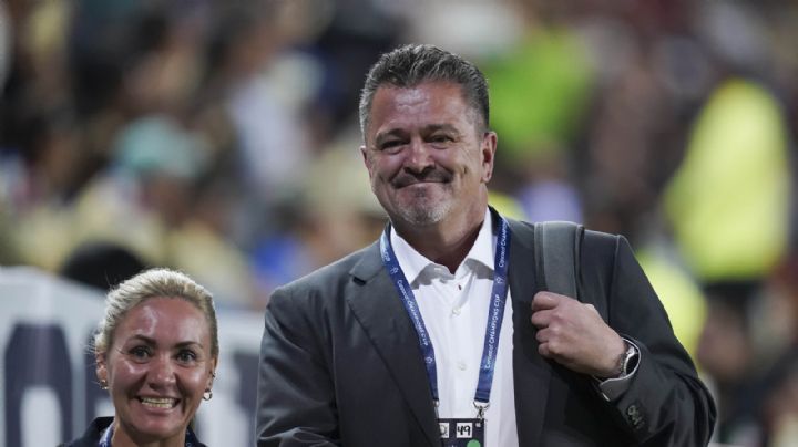 ¡Chivas y Cruz Azul lloran! Carlos Hermosillo SE RINDE ante la GRANDEZA del Club América