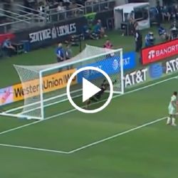 La ATAJADA con la que Luis Ángel Malagón SALVÓ a la Selección Mexicana vs Canadá