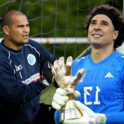 ¡De una leyenda a otra! El RECONOCIMIENTO de José Luis Chilavert a Guillermo Ochoa