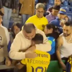 Juvenil del Club América tiene CONMOVEDOR GESTO con su papá tras el partido vs Xolos