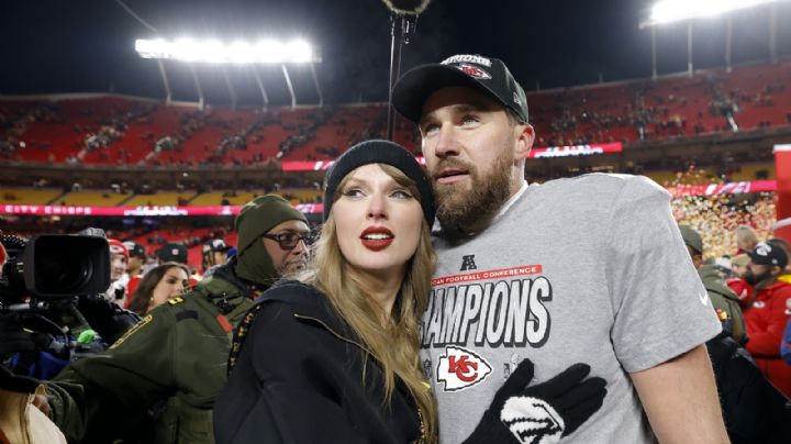 Travis Kelce y Taylor Swift RECIBEN REGALO del Club América para el Super Bowl