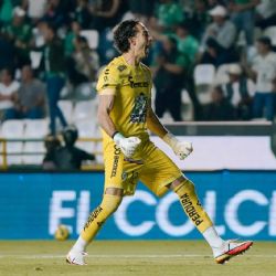 Óscar Jiménez podría ARREBARTARLE al Club América el LIDERATO cuando se enfrente ante León