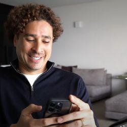 Guillermo Ochoa recibe inesperada SORPRESA de Álvaro Fidalgo