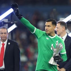 Titularidad de Luis Ángel Malagón en Selección Mexicana en RIESGO, Javier Aguirre ya duda