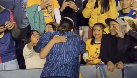 Karina Rodríguez HACE LLORAR a una pequeña aficionada del América con emotivo gesto