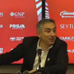 DT de Chivas intenta burlarse del América Femenil, pero todos lo acusan de RIDÍCULO