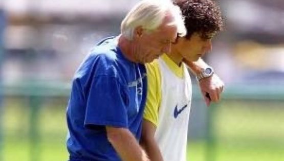 La historia desconocida de cuando Leo Beenhakker QUISO FICHAR a Guillermo Ochoa en Europa