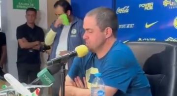 André Jardine se ARRIESGA a una multa y alza la voz por el pésimo arbitraje de la Final de Ida