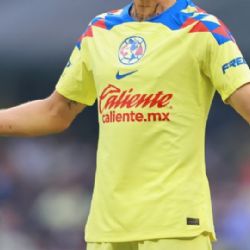 Jugador del Club América viajó a Sudamérica y ya lo están CAMBIANDO de equipo