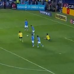 ¿Era PENAL para el Club América la FALTA de Gonzalo Piovi sobre Henry Martín?