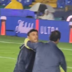 Ángel Villacampa se PELEA con la afición del Club América Femenil y sale FURIOSO