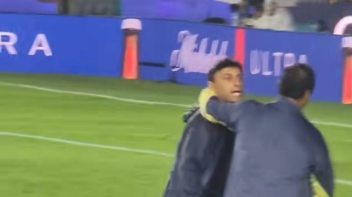 Ángel Villacampa se PELEA con la afición del Club América Femenil y sale FURIOSO