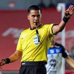 El severo CASTIGO que recibiría Quintero Huitrón por su PÉSIMO arbitraje en la Final de Ida