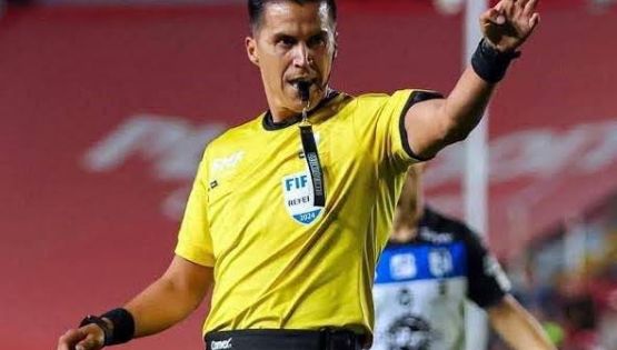 El severo CASTIGO que recibiría Quintero Huitrón por su PÉSIMO arbitraje en la Final de Ida