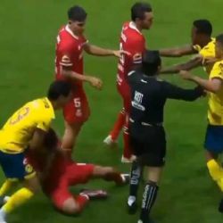 América vs Toluca: ¿Ramón Juárez se SALVÓ de la expulsión tras AGREDIR a Diego Barbosa?