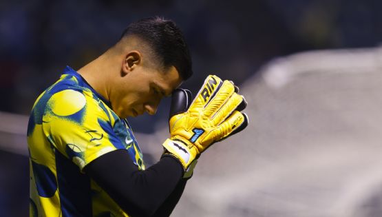 Portero que juega en Europa quiere quitarle la titularidad a Malagón en la Selección Nacional