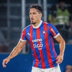 TREMENDO ERROR de Bruno Valdez exhibe su mal momento en Paraguay