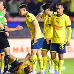 ¿Por qué ayudaron al portero de Pachuca QUITÁNDOLE la tarjeta roja tras el golpe a Henry Martín?