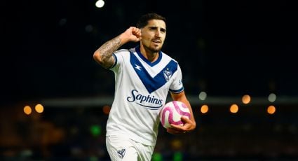 América dejó ir a Diego Valdés y ahora lo tunden en Vélez culpando a las Águilas