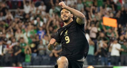 Raúl Jiménez le pone su ‘ESTATE QUIETO’ a Alexis Vega en Selección Mexicana