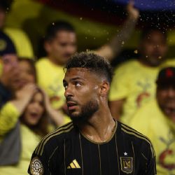 LAFC responde al Club América sobre el interés por Denis Bouanga