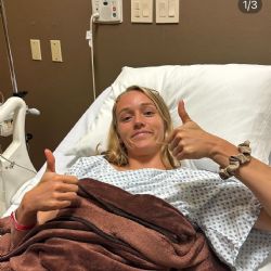 Sarah Luebbert manda mensaje tras su OPERACIÓN que la tendrá MESES fuera de las canchas