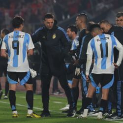 El DEFENSA CENTRAL que busca el América y que ya entrena con Lionel Messi en Argentina