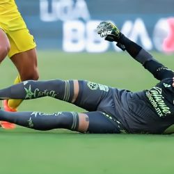 Confirmado: Luis Ángel Malagón LESIONA a compañero y será baja con el Club América