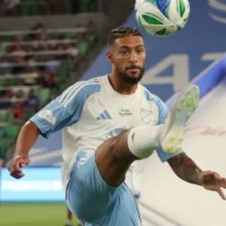 Mientras el mejor pagado del Club América gana 24 millones, este sería el SUELDAZO de Denis Bouanga