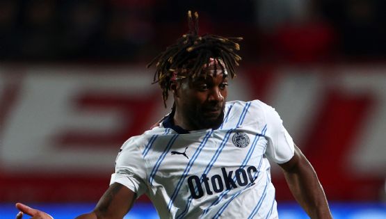 Lo confunden con Allan Saint-Maximin en el partido de América vs Querétaro