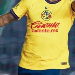 Bajó su nivel desde el torneo pasado y el Club América lo muestra distraído en el entrenamiento