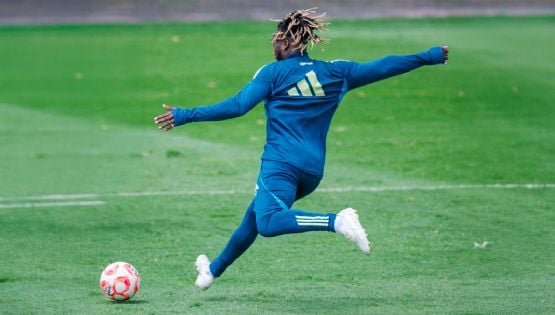 La extraña hora a la que Allan Saint-Maximin entrena para acelerar su debut con el Club América