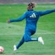 Allan Saint-Maximin anota su primer GOLAZO con el Club América en entrenamiento