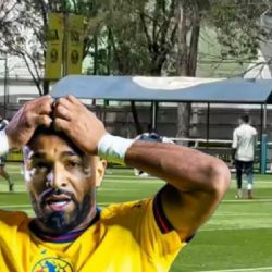 Video: Búfalo Aguirre da codazo a compañero del Club América, tuvieron que atenderlo los médicos
