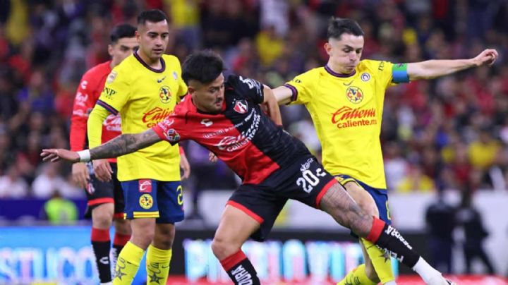 Afición le pone nombre de Clásico al América vs Atlas y hacen enfurecer a Chivas