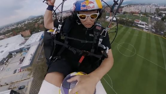¡Paracaidistas en Coapa! El reto extremo que hicieron los jugadores del América gracias a un patrocinador