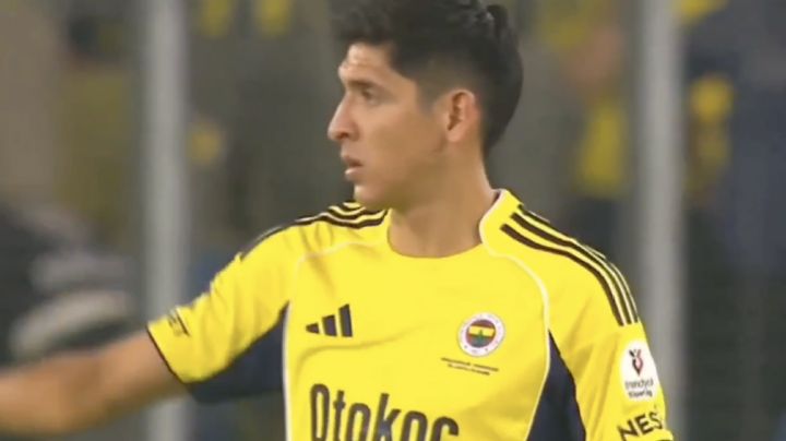 Edson Álvarez usa lo aprendido con el Ajax para brillar con el Fenerbahçe