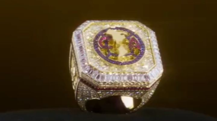 El LUJOSO y COSTOSO anillo de diamantes de América Tricampeón que recibió Emilio Azcárraga