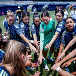 ¡Tristísimo! Jugadora del Club América Femenil se habría resentido durante el duelo ante Bravas